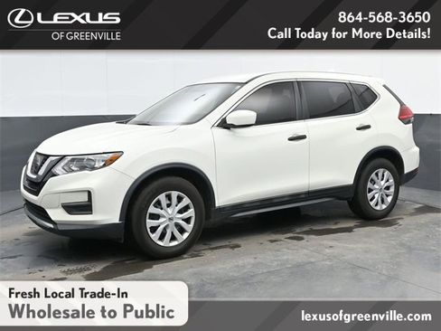 Used 2017 Nissan Rogue S image 4