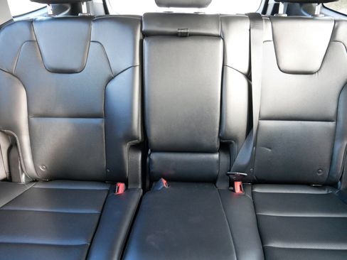 Certified 2023 Kia Telluride LX image 13