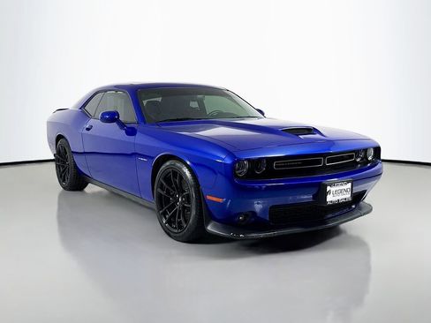 Used 2022 Dodge Challenger R/T w/ Plus Package RWD image 4