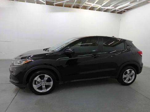 Certified 2020 Honda HR-V LX image 8