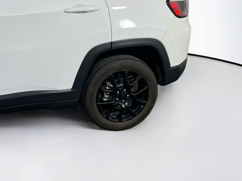 Used 2022 Jeep Compass Latitude AWD/4WD image 28