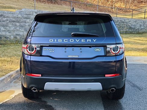 Used 2019 Land Rover Discovery Sport Landmark Edition image 7