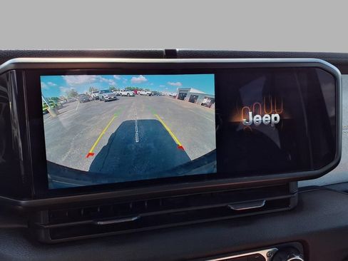 Used 2024 Jeep Wrangler Unlimited Sport AWD/4WD image 6
