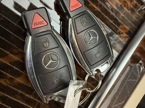 Used 2013 Mercedes-Benz GLK 350 4MATIC image 14