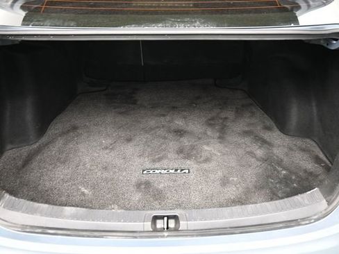 Used 2023 Toyota Corolla LE w/ Carpet Mat Package (TMS) image 28