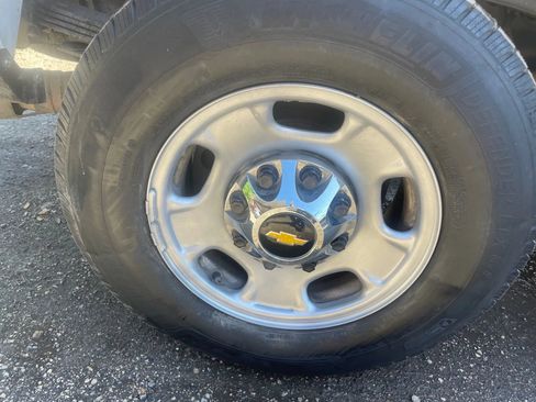 Used 2015 Chevrolet Silverado 2500 W/T RWD image 19