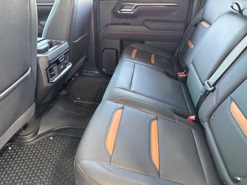 Used 2025 GMC Sierra 1500 AT4 w/ AT4 Premium Package image 41