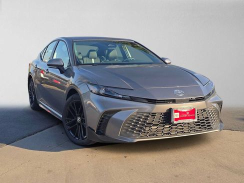 Certified 2026 Toyota Camry SE FWD image 1