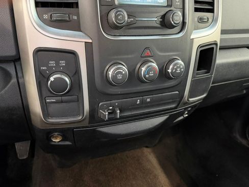 Used 2017 RAM 2500 SLT AWD/4WD image 21