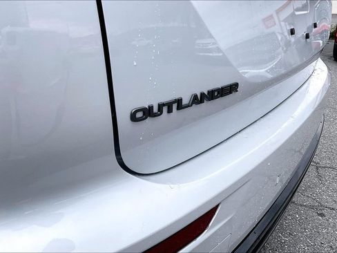 Used 2026 Mitsubishi Outlander LE AWD/4WD image 11