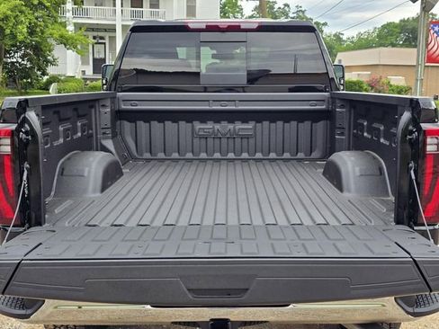 New 2026 GMC Sierra 2500 SLT AWD/4WD image 9