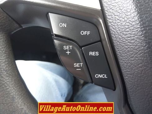Used 2013 Ford Fusion SE FWD image 19