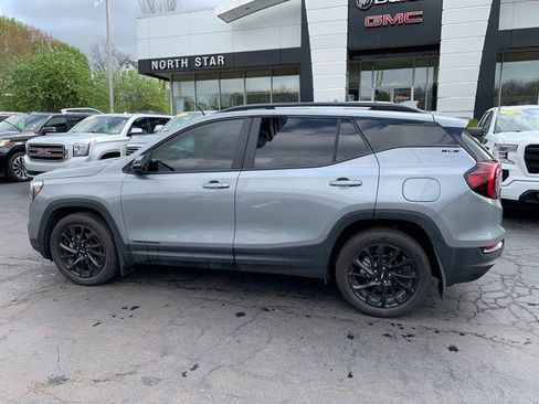 Certified 2023 GMC Terrain SLE w/ Driver Convenience Package AWD/4WD image 2