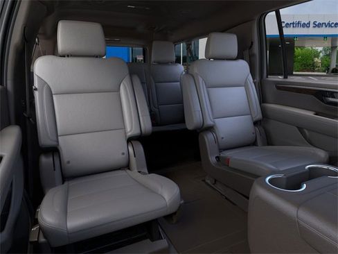 New 2026 Chevrolet Suburban LT w/ Comfort Package image 17