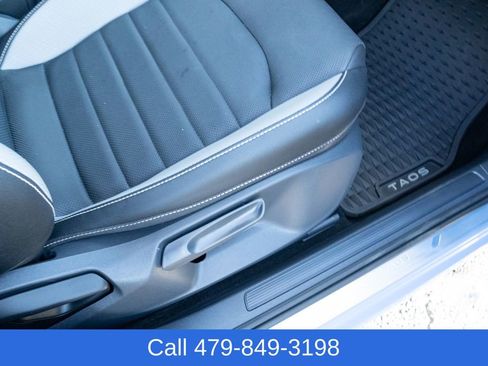 Used 2022 Volkswagen Taos SEL image 41