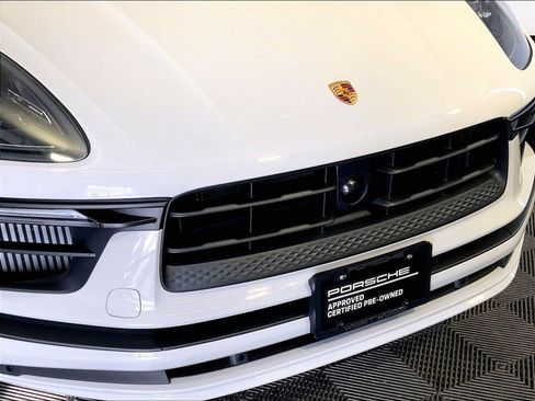 Used 2023 Porsche Macan S AWD/4WD image 34