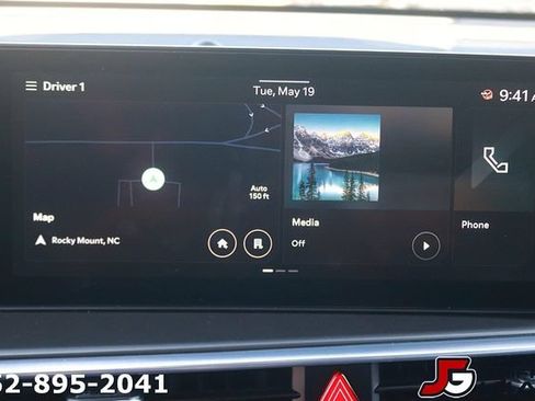 Certified 2025 Kia Sorento SX FWD image 31