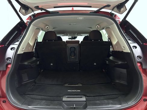 Used 2019 Nissan Rogue SV AWD/4WD image 21