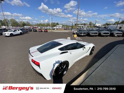 Used 2019 Chevrolet Corvette Stingray Coupe w/ 1LT RWD image 23