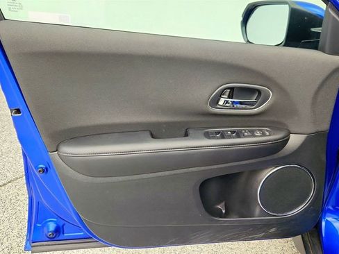 Used 2019 Honda HR-V EX image 11