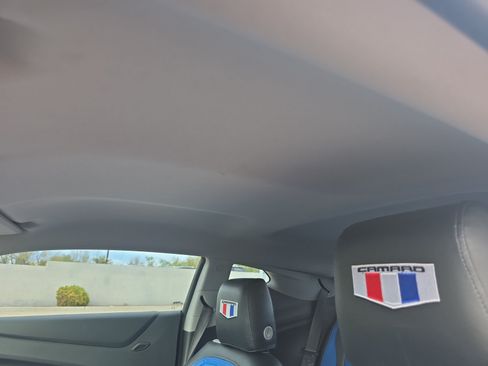 Used 2022 Chevrolet Camaro LT RWD image 33