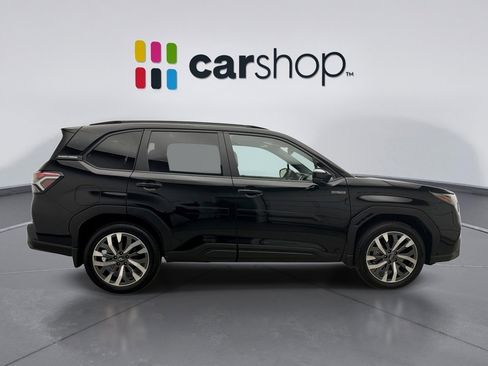 Used 2025 Subaru Forester Touring image 6