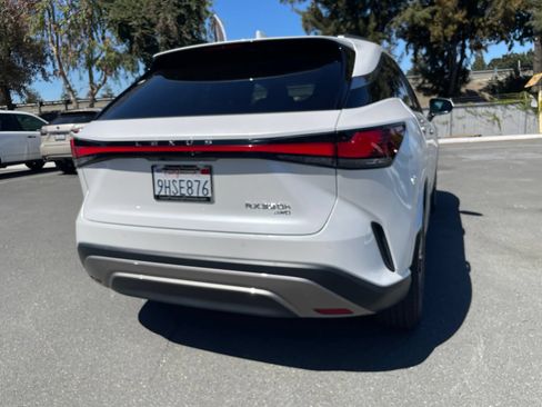 Used 2023 Lexus RX 350h w/ Accessory Package (Z1) AWD/4WD image 8