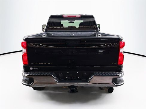 Used 2022 Chevrolet Silverado 2500 LT w/ Convenience Package AWD/4WD image 6