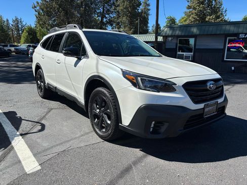 Used 2020 Subaru Outback Onyx Edition XT AWD/4WD image 6