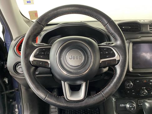 Used 2021 Jeep Renegade Trailhawk w/ Trailer Tow Group AWD/4WD image 23