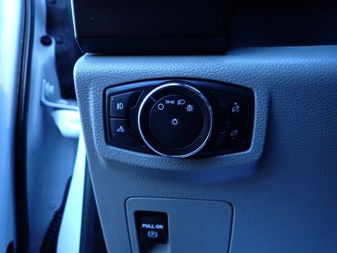 Used 2018 Ford F150 XL w/ Equipment Group 101A Mid AWD/4WD image 13