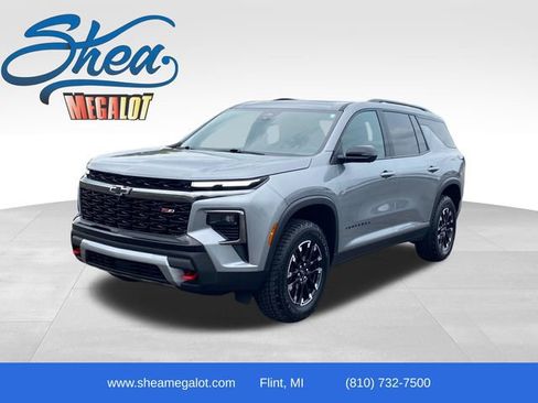 Certified 2024 Chevrolet Traverse Z71 w/ LPO, Floor Liner Package AWD/4WD image 1