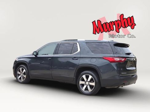 Used 2018 Chevrolet Traverse LT w/ LPO, Black Accent Package FWD image 3
