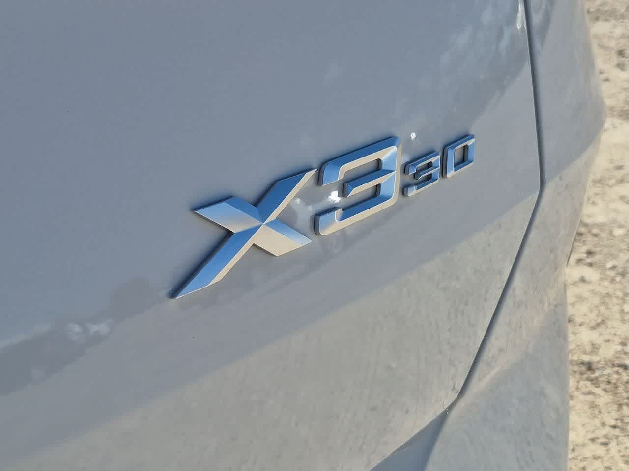 Used 2025 BMW X3 xDrive30i w/ Premium Package AWD/4WD image 4