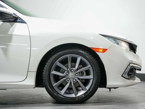 Used 2019 Honda Civic EX image 9