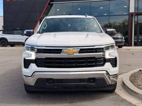 Used 2025 Chevrolet Silverado 1500 LT w/ Convenience Package II AWD/4WD image 7