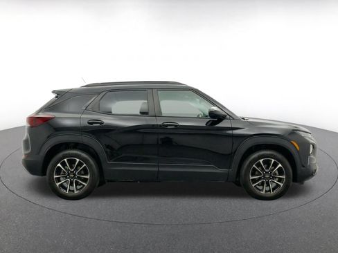 Used 2025 Chevrolet TrailBlazer LT w/ Driver Confidence Package AWD/4WD image 10