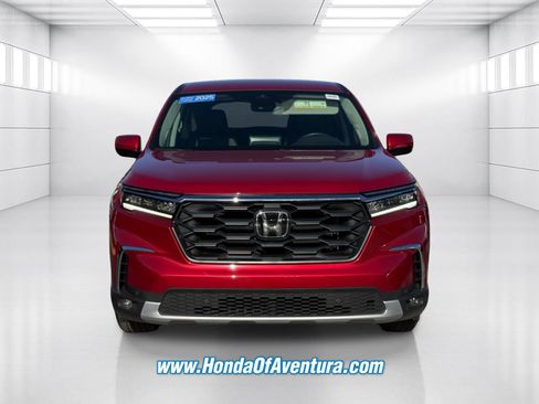 Certified 2025 Honda Pilot EX-L image 2