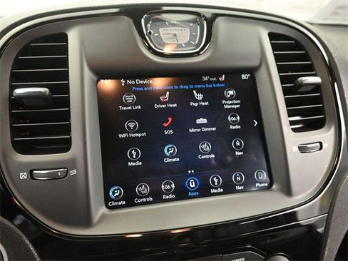 Used 2019 Chrysler 300 S image 34