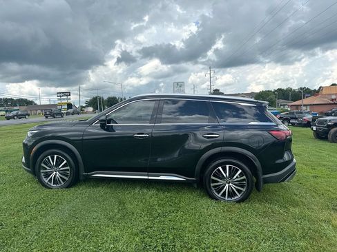 Used 2023 INFINITI QX60 Sensory AWD/4WD image 3