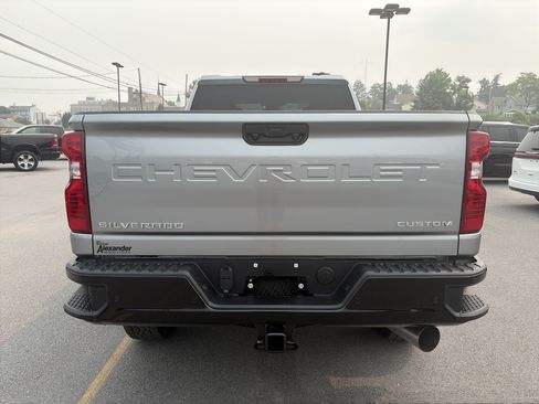New 2026 Chevrolet Silverado 2500 Custom w/ Custom Value Package AWD/4WD image 14