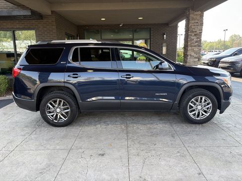 Used 2017 GMC Acadia SLT FWD image 5