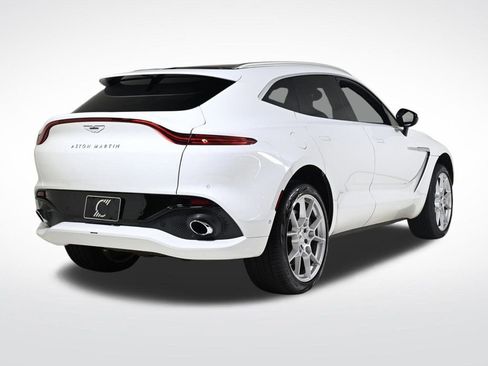 Used 2024 Aston Martin DBX image 14