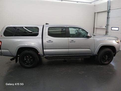 Used 2019 Toyota Tacoma SR5 image 6