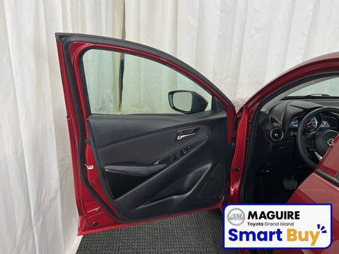 Used 2017 Toyota Yaris iA image 15