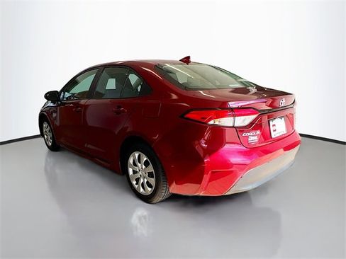 Used 2024 Toyota Corolla LE image 32