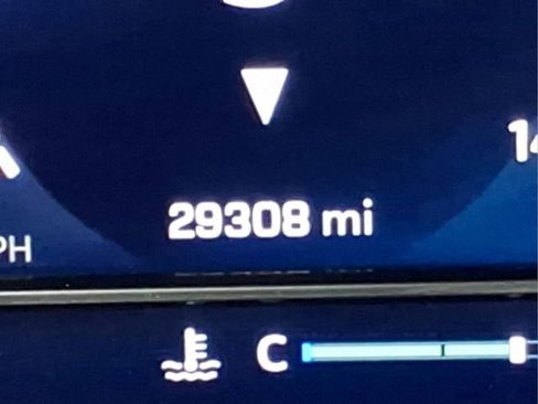 Used 2024 Chevrolet Silverado 1500 LT Trail Boss w/ Convenience Package II image 28