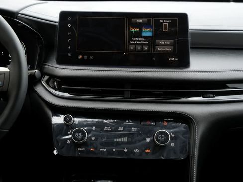 New 2027 INFINITI QX60 Luxe w/ Cargo Package FWD image 13