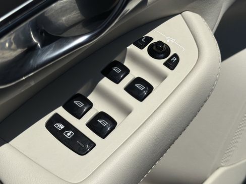 Certified 2023 Volvo XC90 B5 Core w/ Protection Package Premier image 15