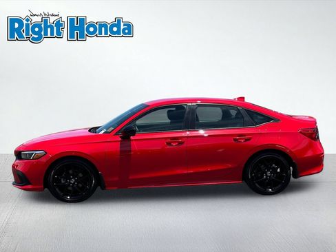 Used 2024 Honda Civic Sport image 3
